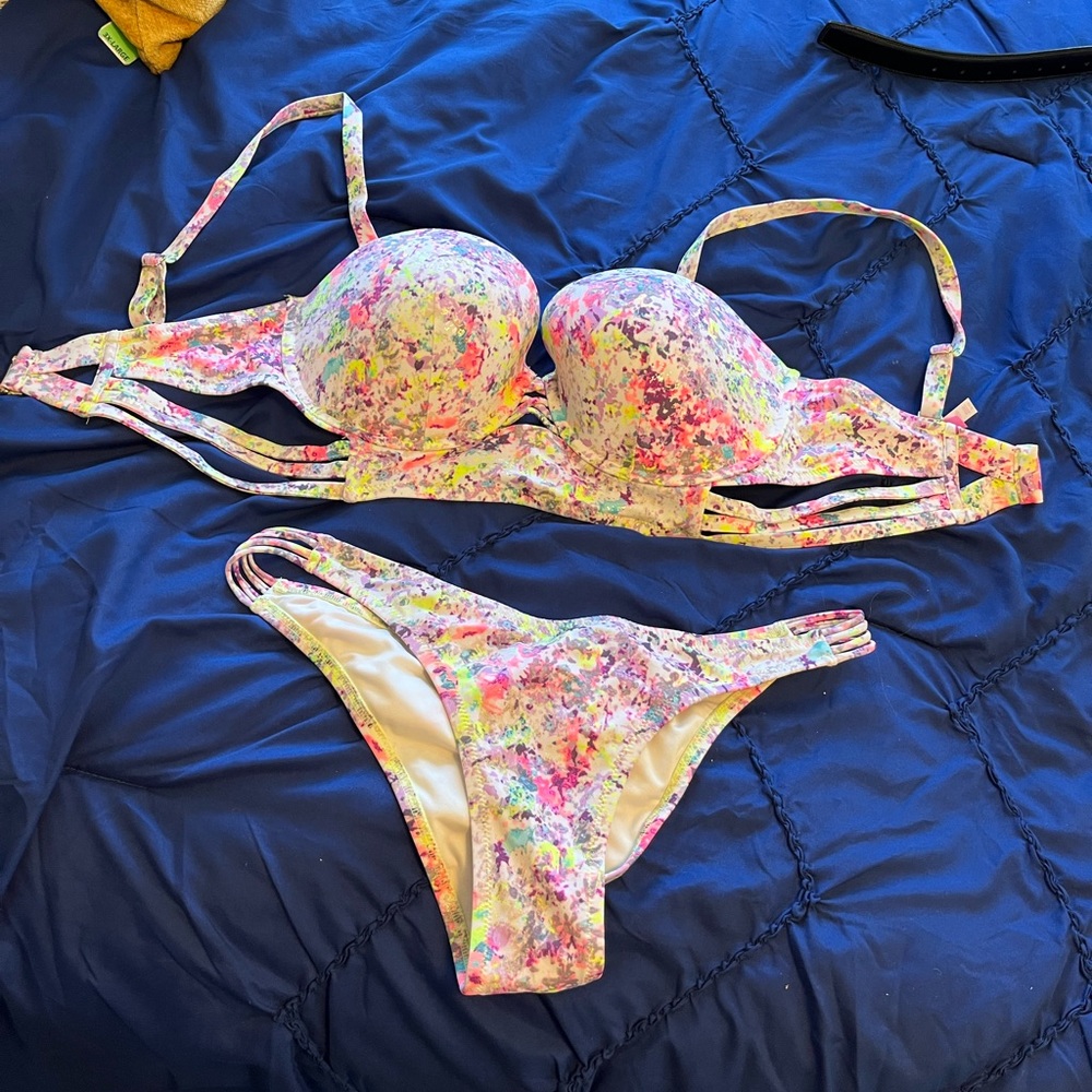 VS Bikini